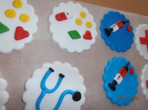 Hay algún médico en la sala???